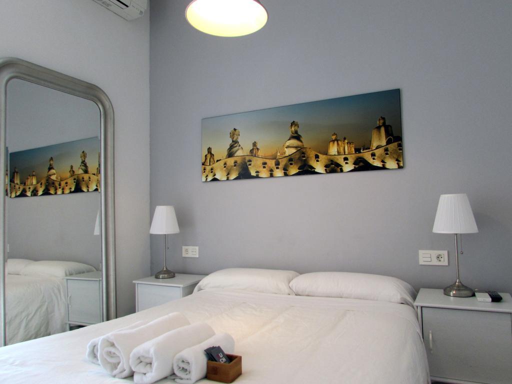 Pensio Cerdanya Hotel Barcelona Cameră foto