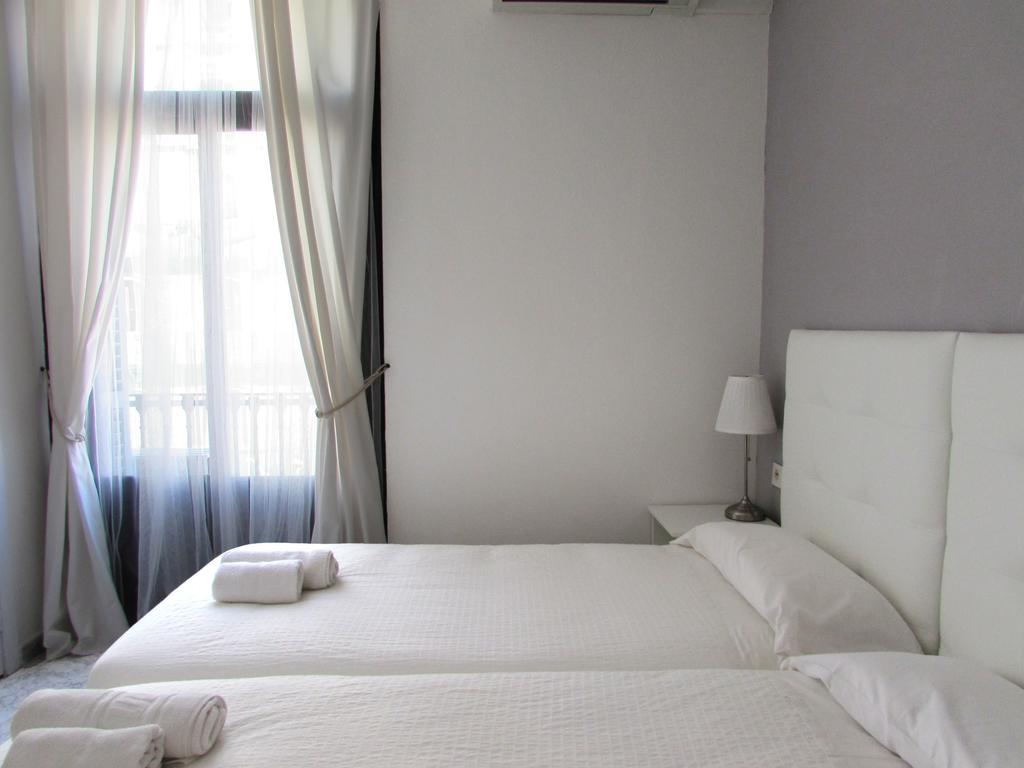 Pensio Cerdanya Hotel Barcelona Cameră foto